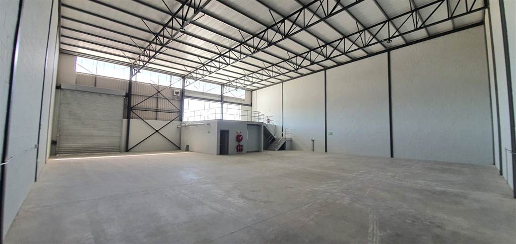 521  m² Industrial space in Bellville Central photo number 1