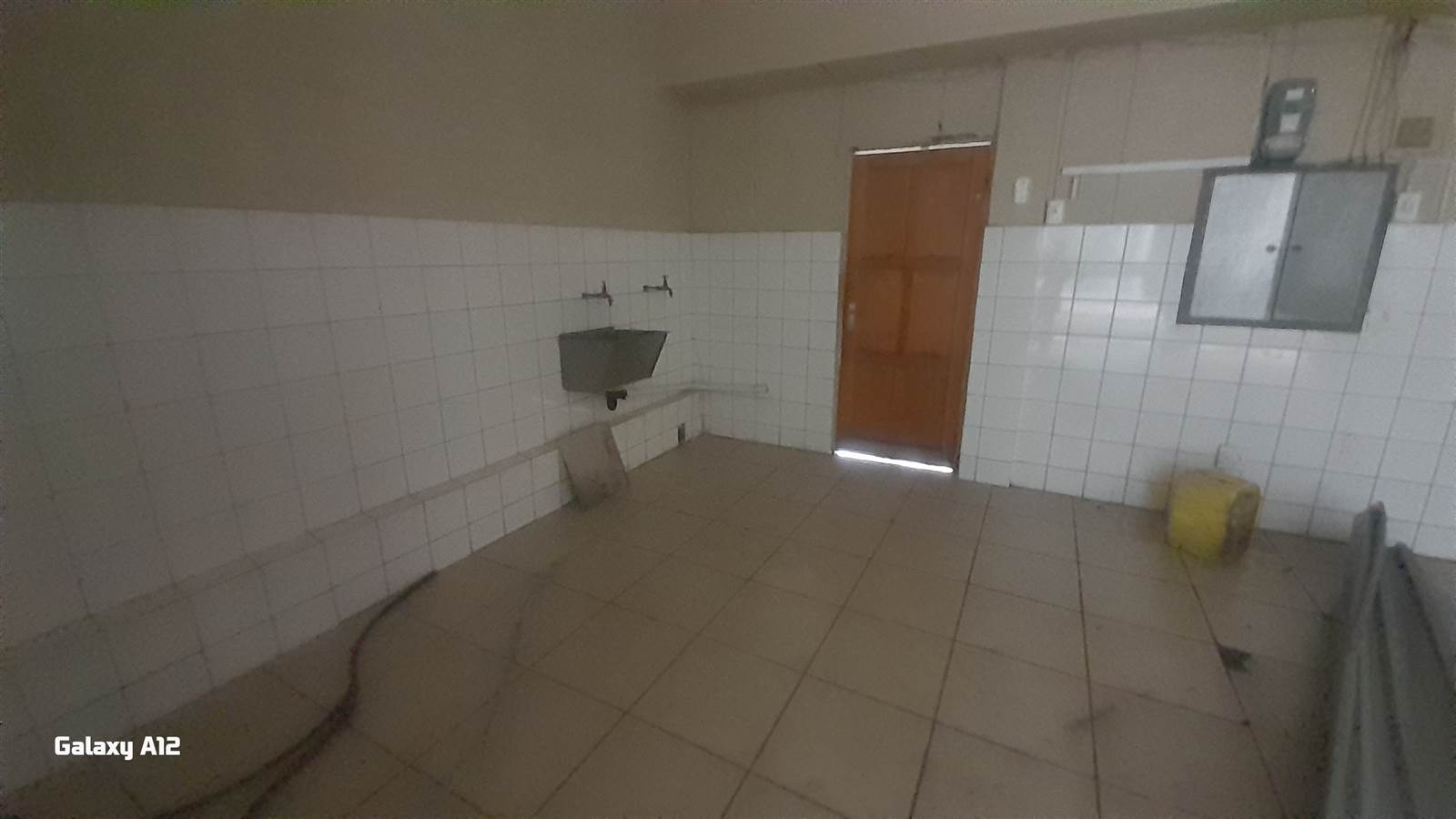 150  m² Commercial space in Rustenburg Central photo number 11