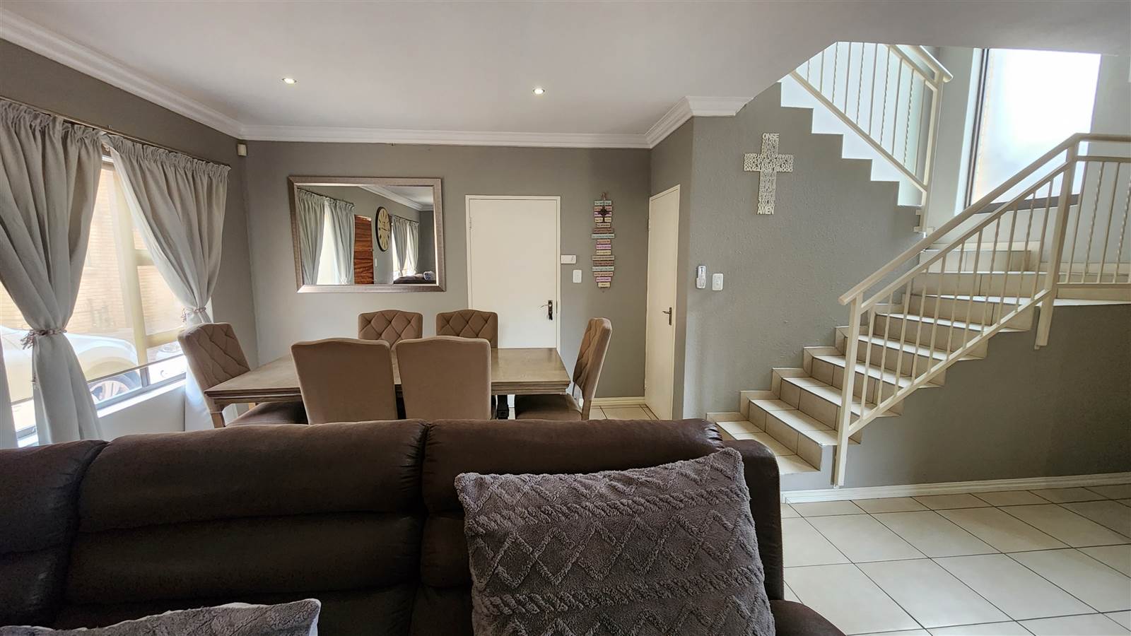 3 Bed Duplex in New Redruth photo number 5