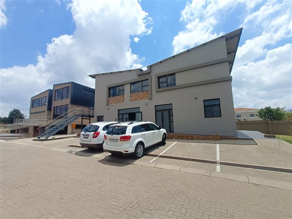 47  m² Commercial space