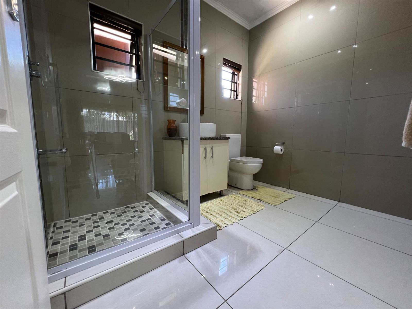 4 Bed House in Pietermaritzburg Central photo number 13
