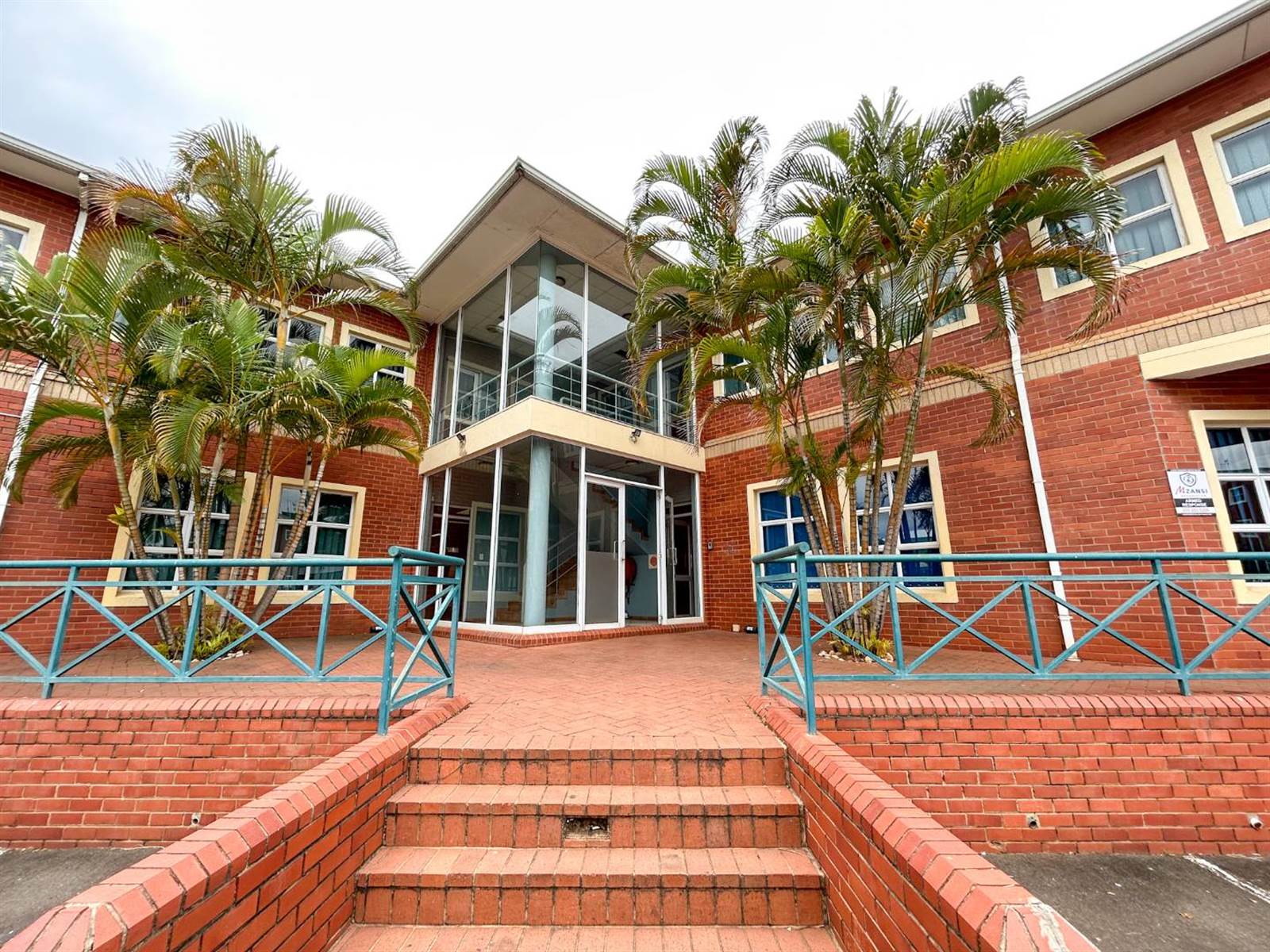 320  m² Office Space in Mt Edgecombe photo number 4