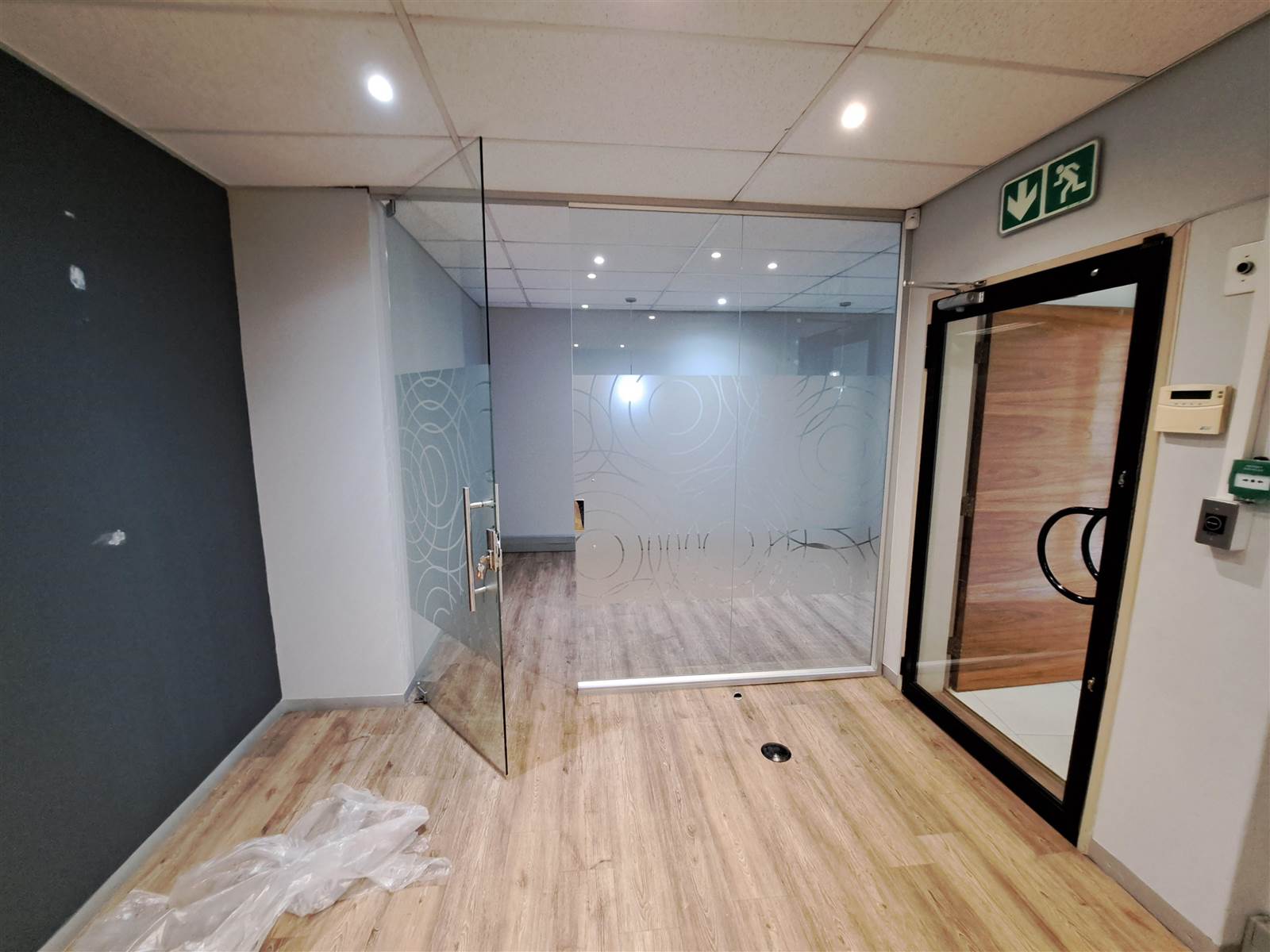 337  m² Commercial space in Parow North photo number 6