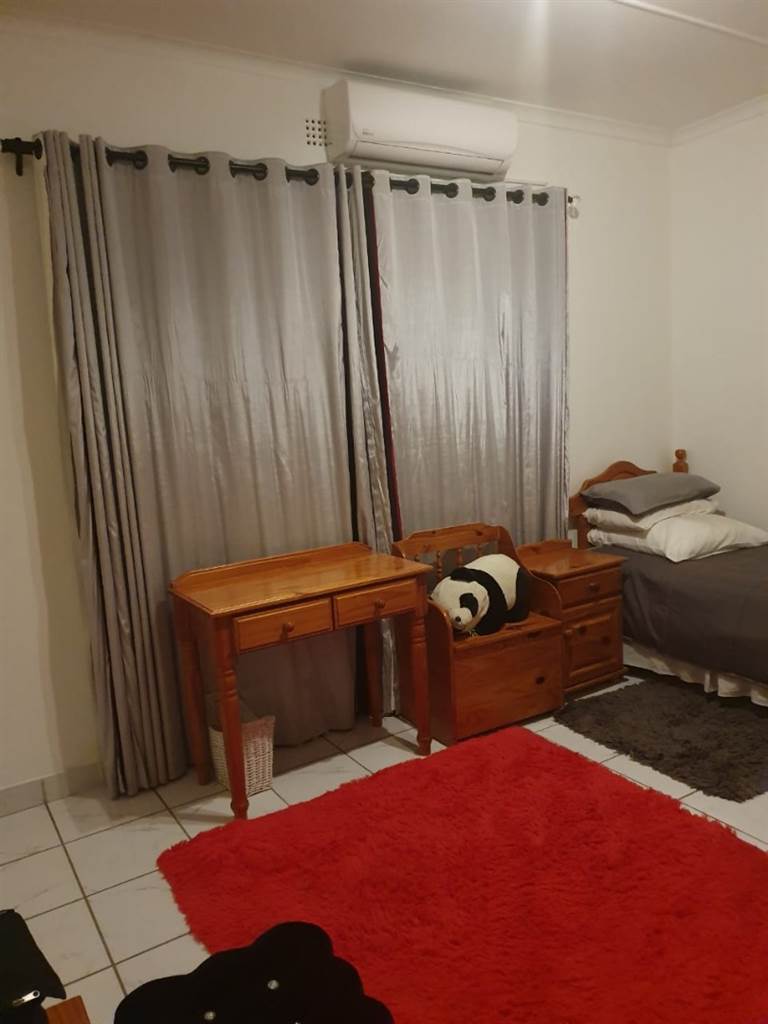 4 Bed House in Phalaborwa photo number 5