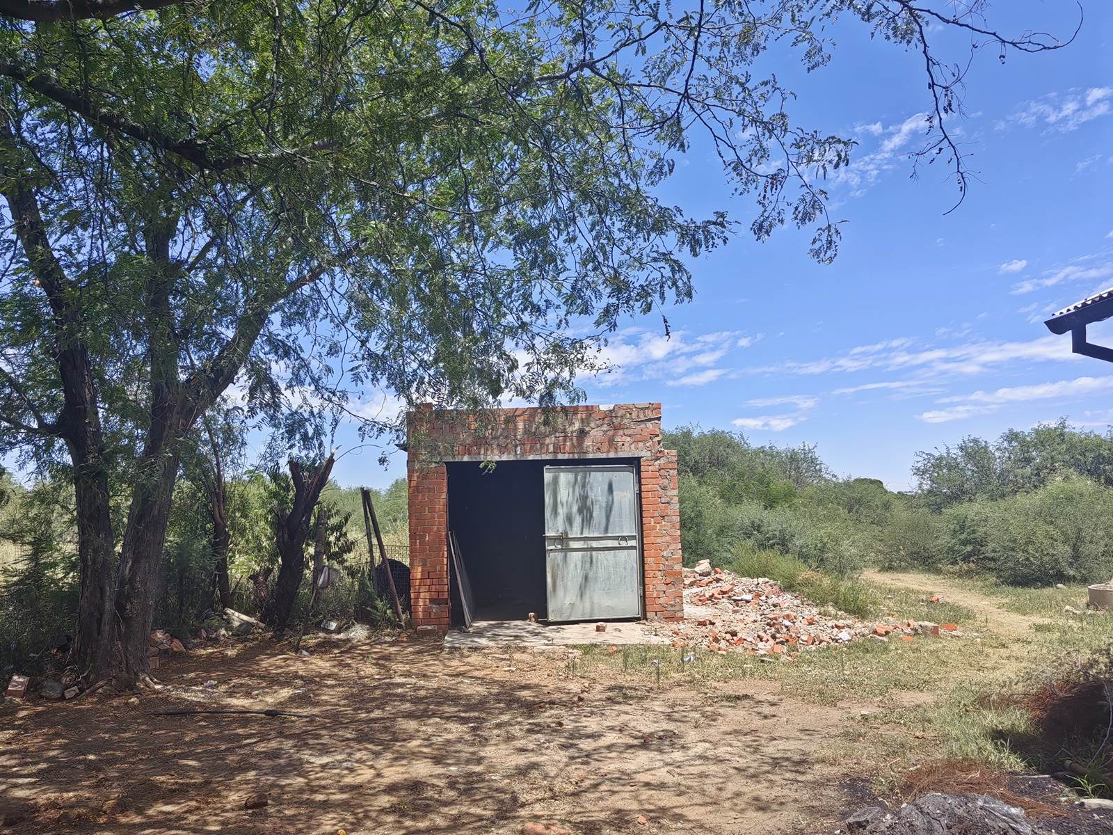 4.3 ha Smallholding in Bloemfontein Farms photo number 9