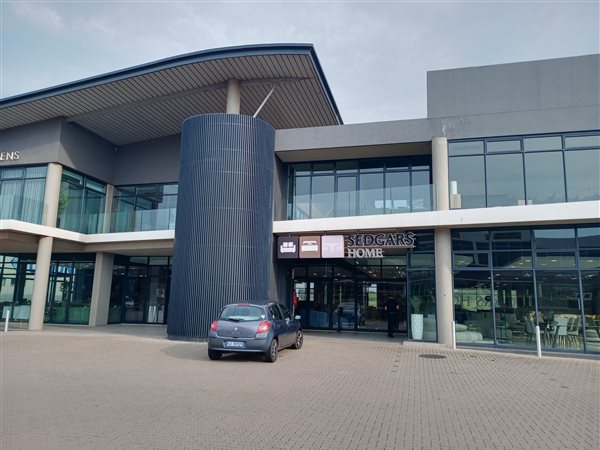 1 355 m² Commercial space 1 355 m² Commercial space