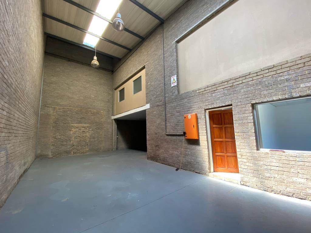 188  m² Commercial space in Commercia photo number 5