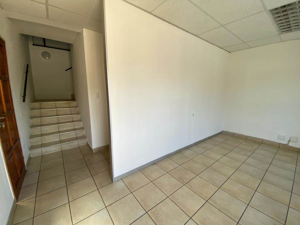 188  m² Commercial space in Commercia photo number 16