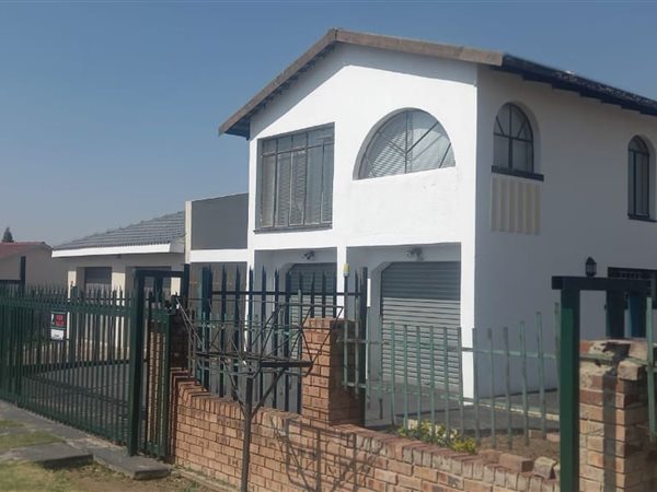 4 Bed House