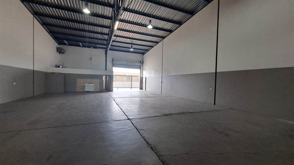295  m² Industrial space in Silverton photo number 7