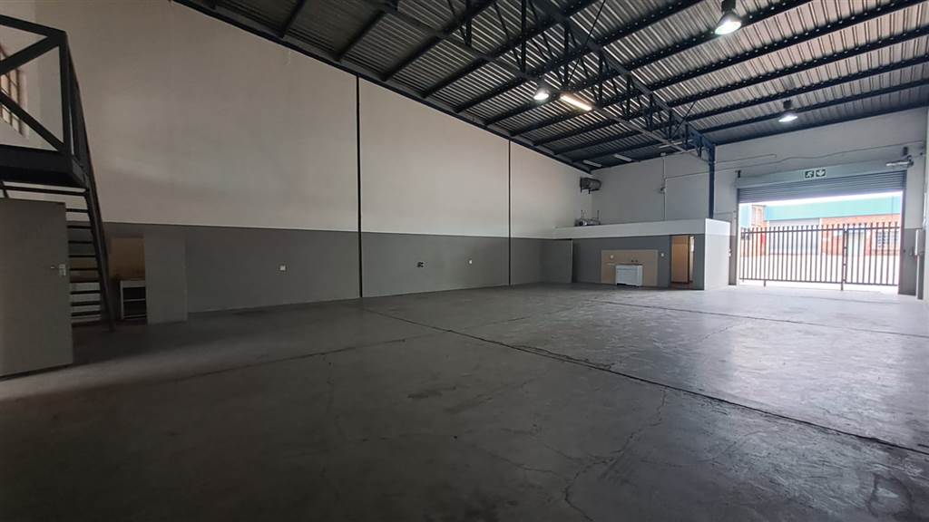 295  m² Industrial space in Silverton photo number 3