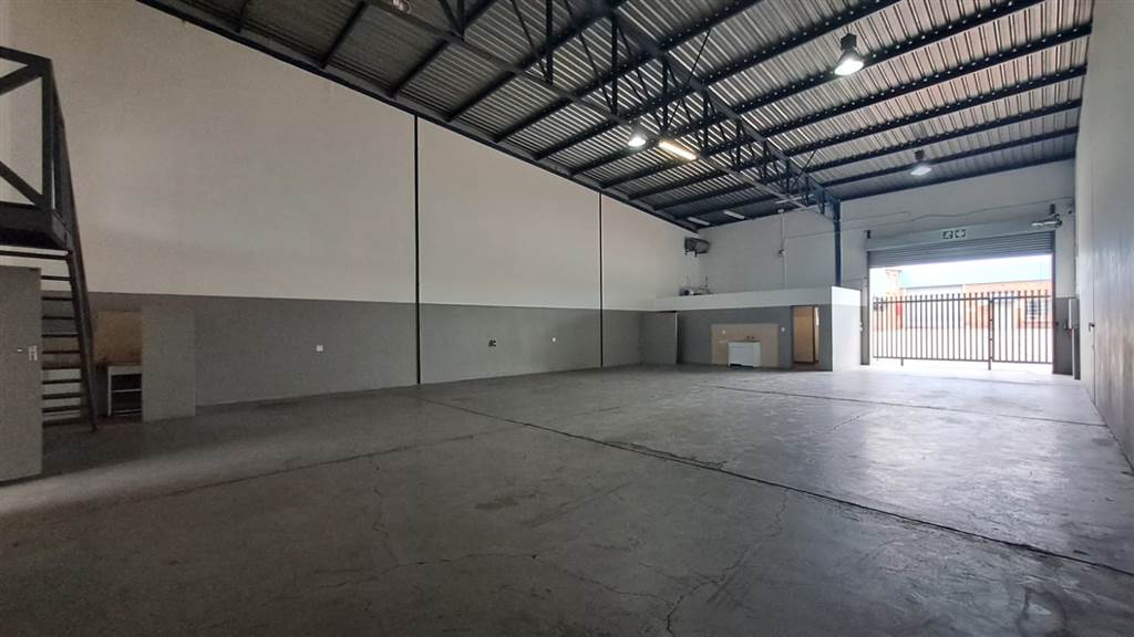 295  m² Industrial space in Silverton photo number 6