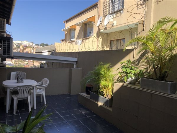 3 Bedroom Townhouse 3 Bedroom Townhouse