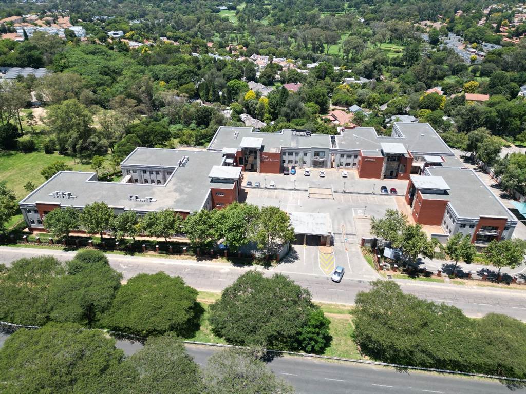 6630  m² Commercial space in Bryanston photo number 1