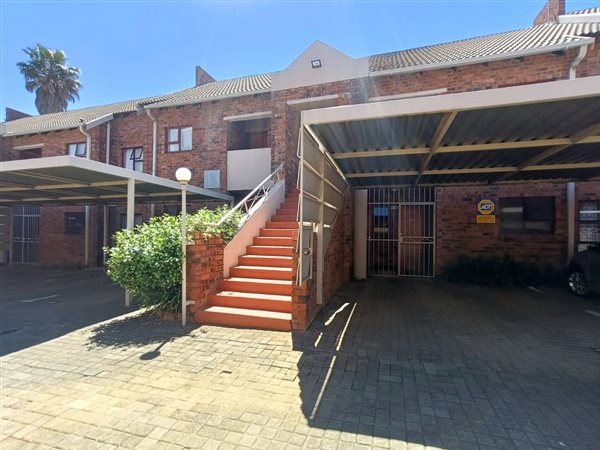 2 Bedroom Townhouse 2 Bedroom Townhouse