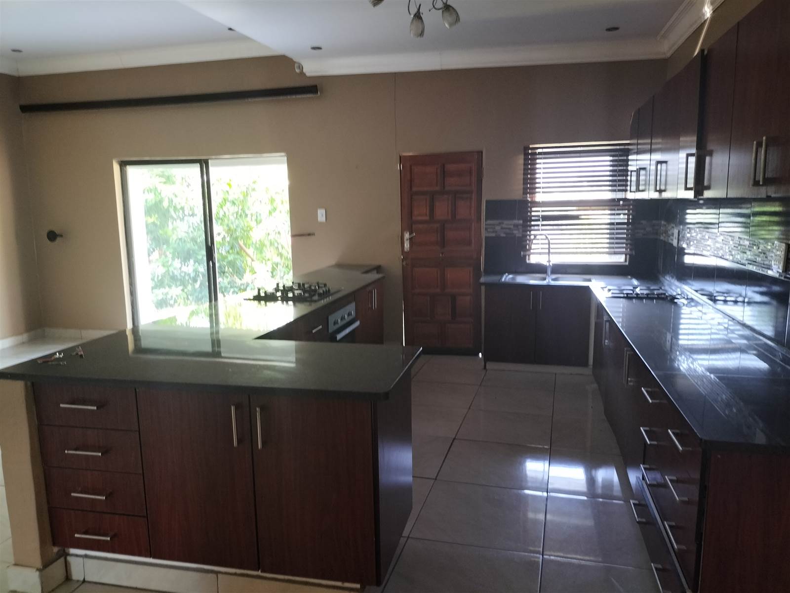 3 Bed House in Tzaneen photo number 6