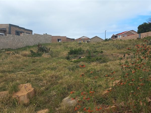 525 m² Land