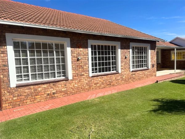 3 Bedroom Townhouse 3 Bedroom Townhouse