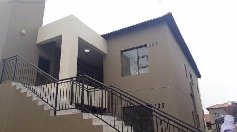 2 Bed Townhouse in Benoni CBD photo number 8