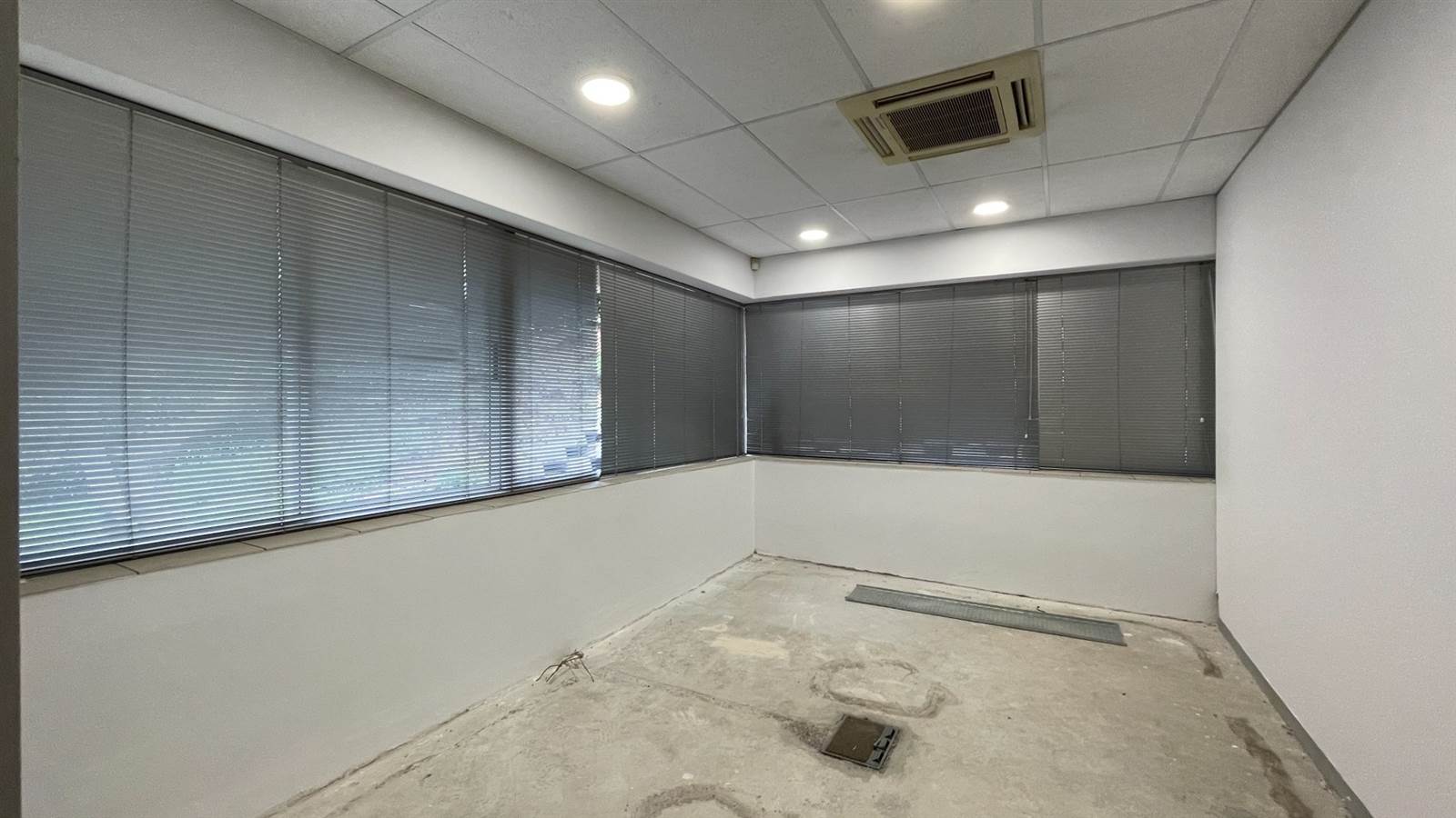 700  m² Commercial space in Woodmead photo number 17