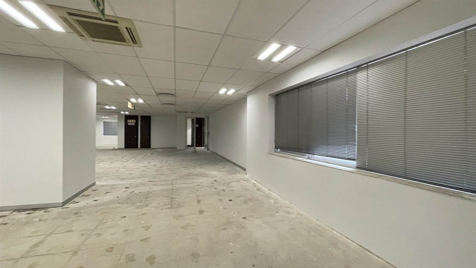 700  m² Commercial space in Woodmead photo number 19