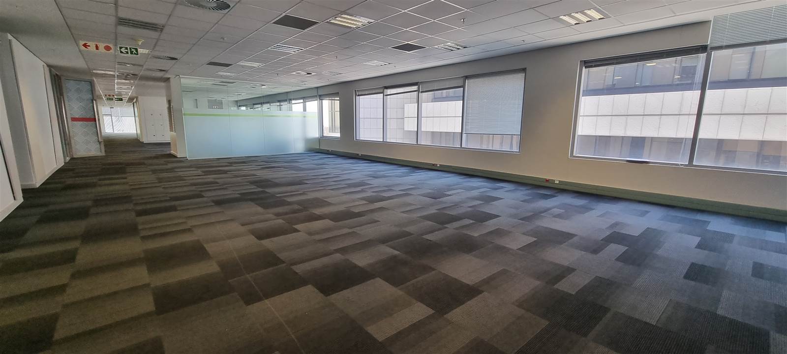 1500  m² Commercial space in Sandown photo number 5