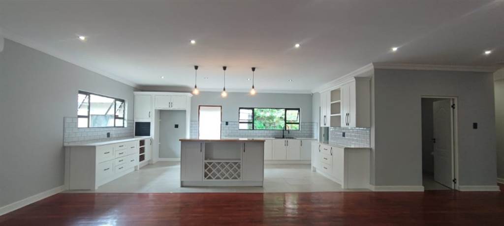 3 Bed House in Durban North photo number 7