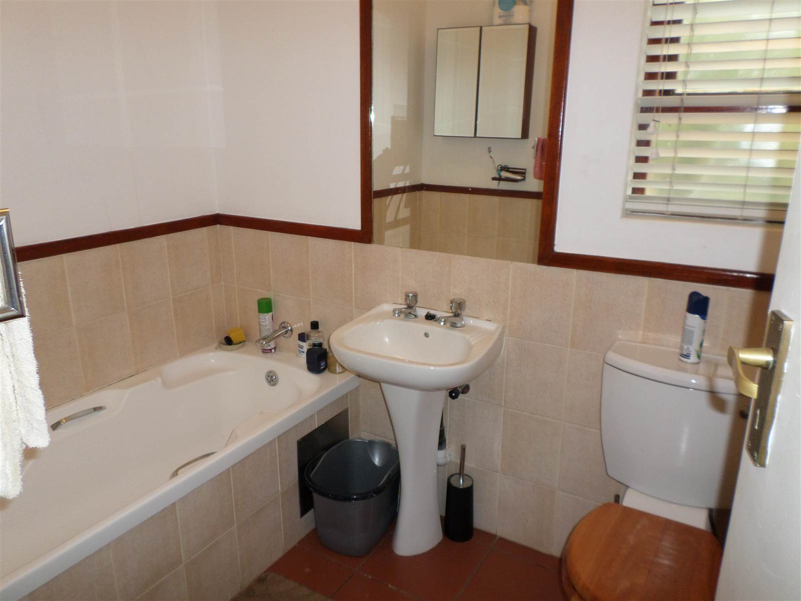 1 Bed Apartment in Sunninghill photo number 11