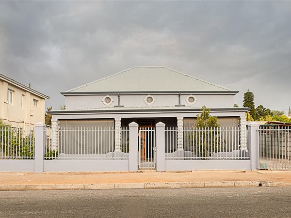 3 Bedroom House 3 Bedroom House