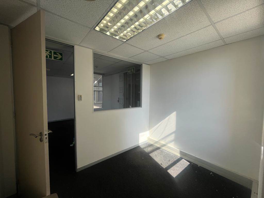 96  m² Commercial space in Braamfontein photo number 2