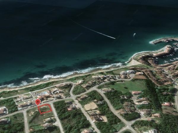 782 m² Land available in Santareme
