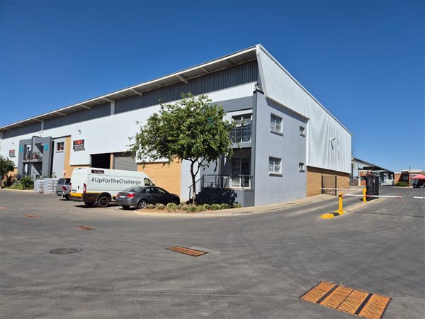 534  m² Industrial space