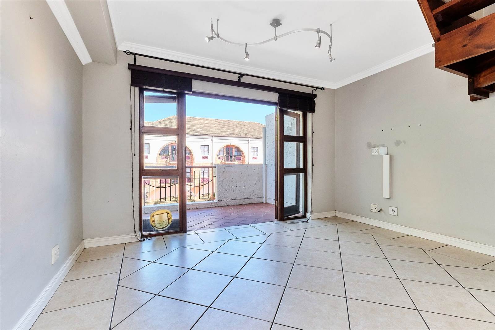 2 Bed Apartment in Rivonia photo number 9