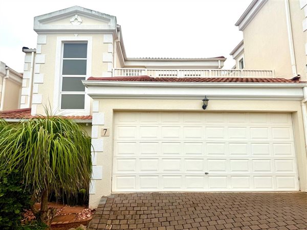 3 Bedroom Townhouse 3 Bedroom Townhouse