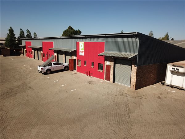 120 m² Industrial space 120 m² Industrial space