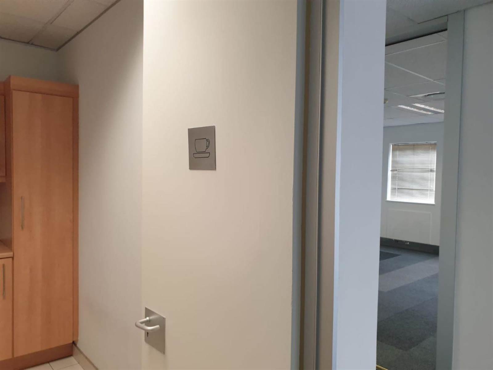 194  m² Commercial space in Rosebank photo number 9