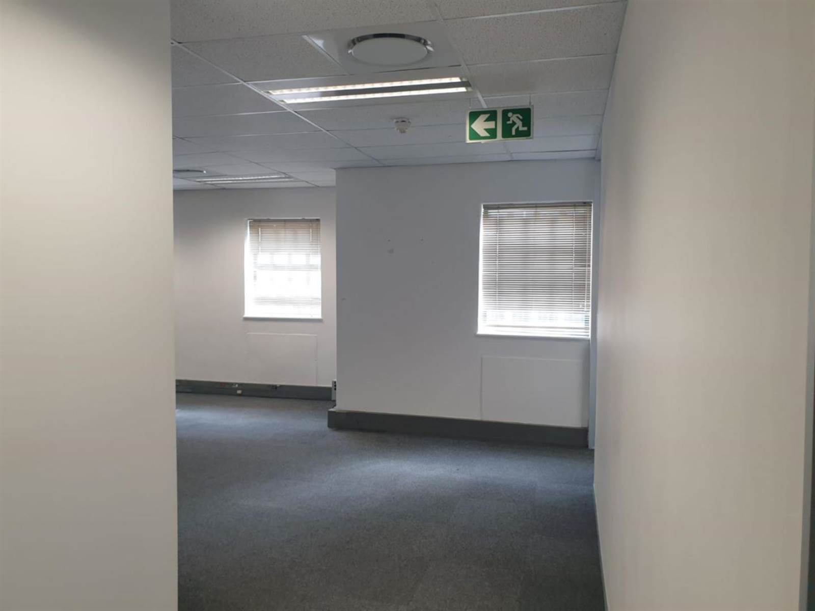194  m² Commercial space in Rosebank photo number 15