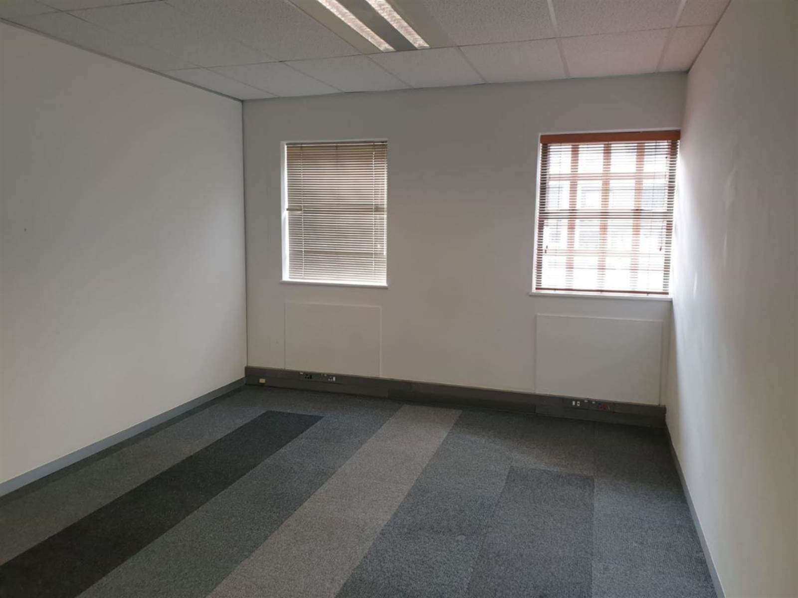 194  m² Commercial space in Rosebank photo number 6
