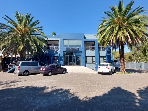 57  m² Commercial space