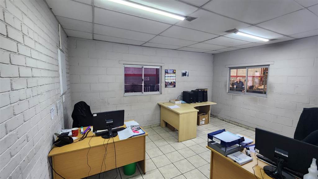 830  m² Industrial space in Killarney Gardens photo number 8