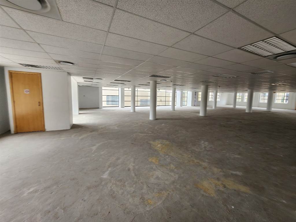 950  m² Commercial space in Brooklyn photo number 6