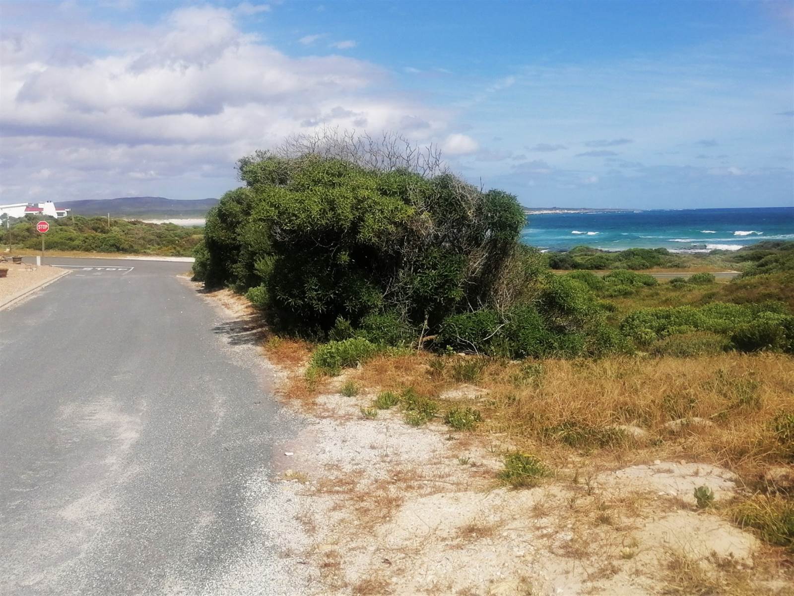 733 m² Land available in Pearly Beach photo number 3