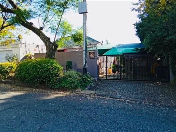 2 Bedroom House 2 Bedroom House
