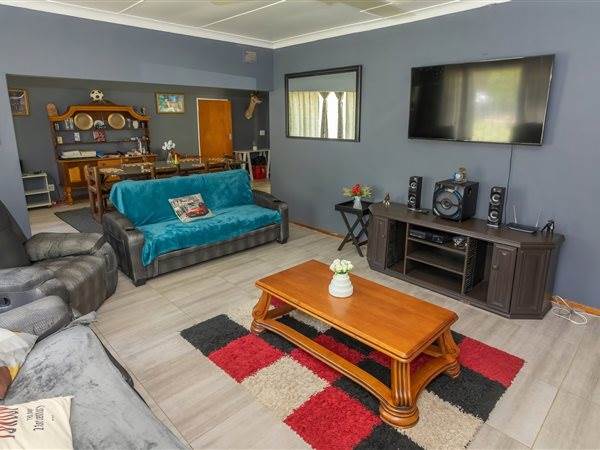 3 Bed House in Kroonstad photo number 5
