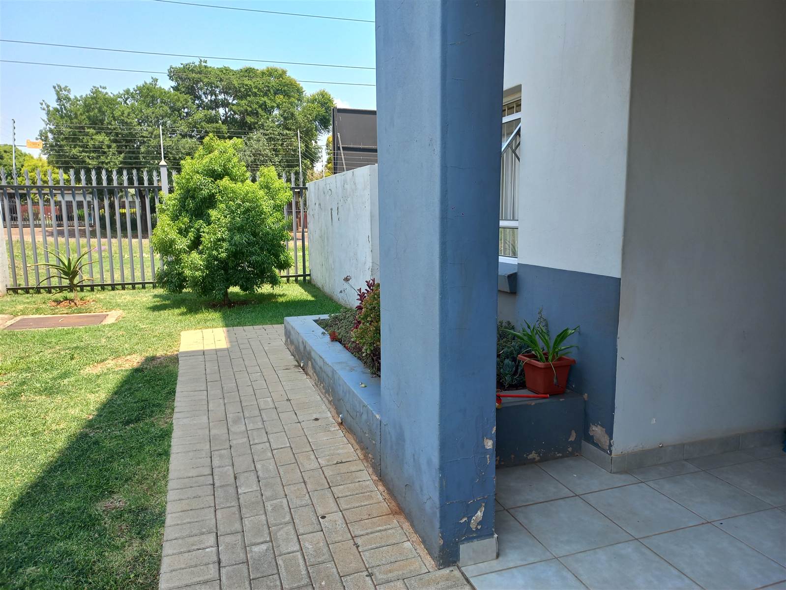 2 Bed Apartment in Doringkloof photo number 5