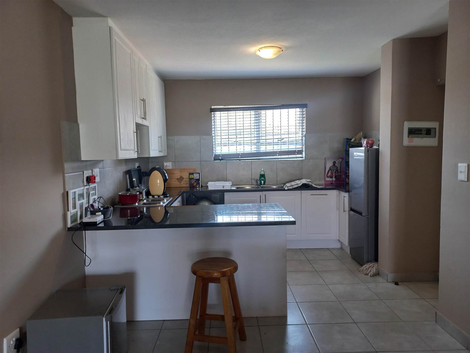 2 Bed Apartment in Doringkloof photo number 10