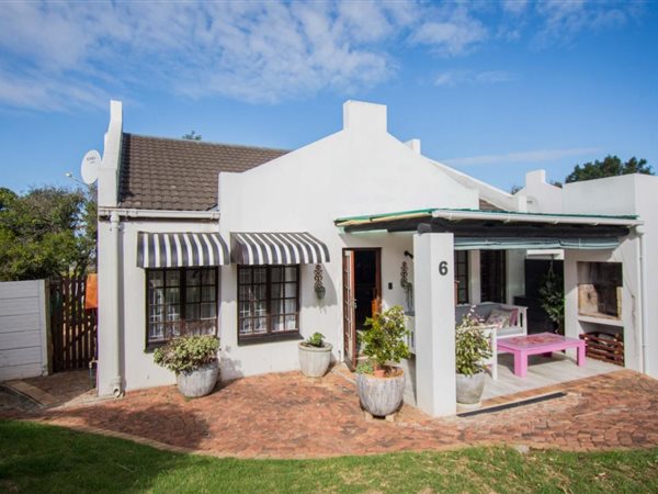 2 Bedroom Townhouse 2 Bedroom Townhouse