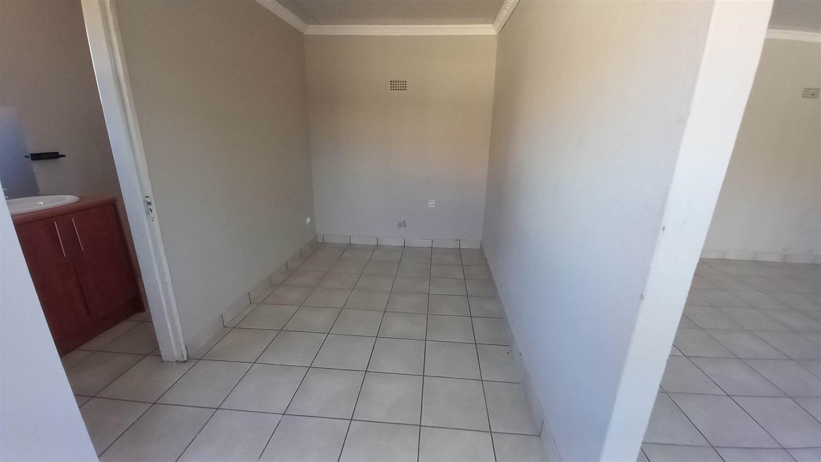 3 Bed House in Roodepoort North photo number 15