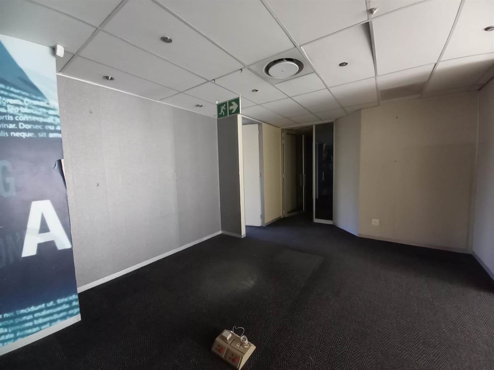 325  m² Office Space in Doringkloof photo number 13