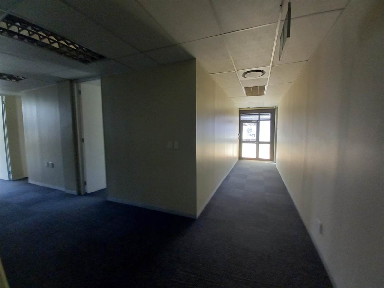 325  m² Office Space in Doringkloof photo number 8